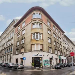  Apartment 3 Bedrooms Bright Flat In The Heart Of The -free Parking Need Reservation