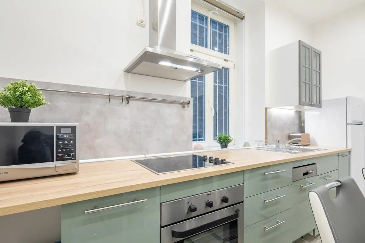 Full Comfort, 4 Bedrooms In The Heart Of The City Budapest Hungary