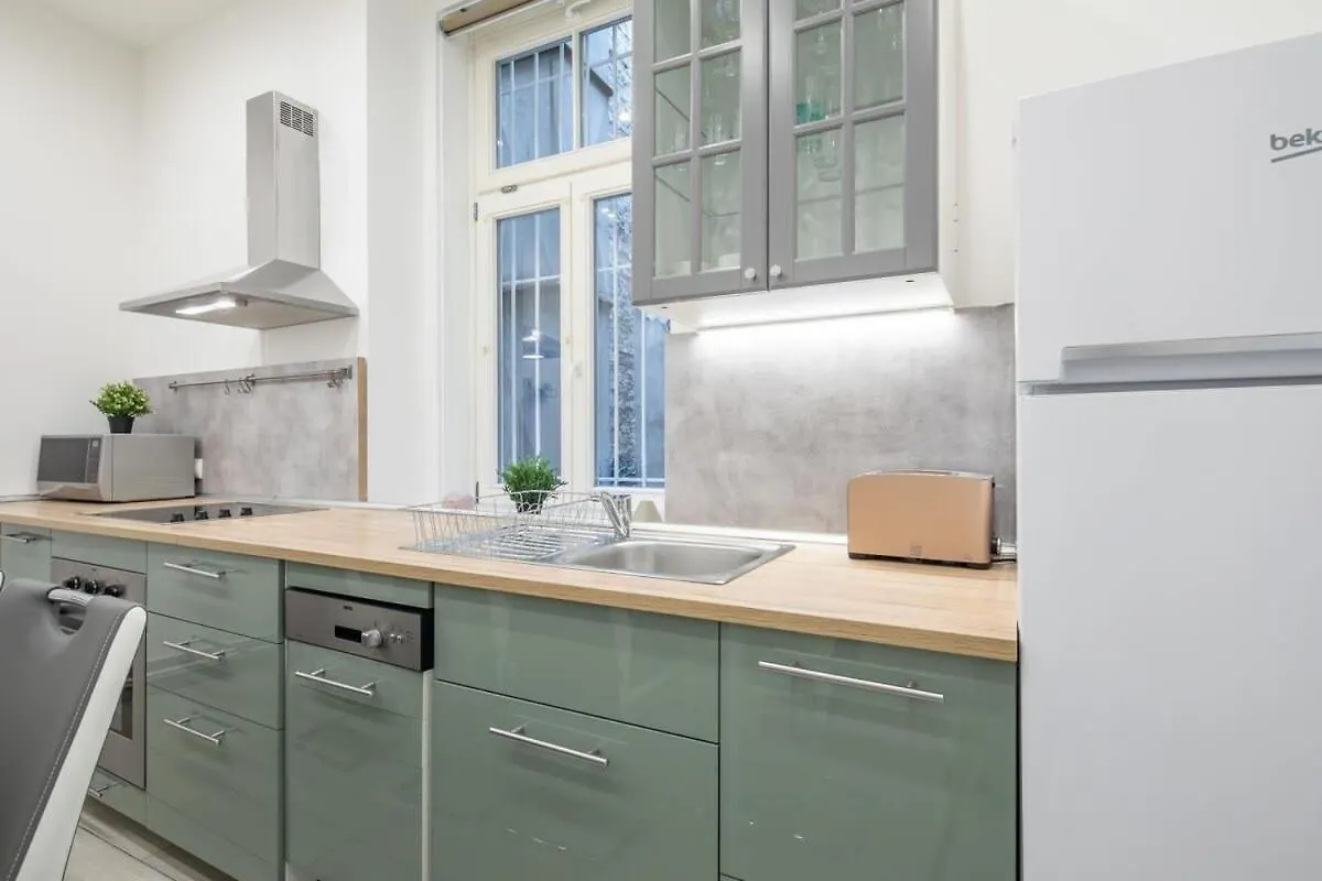 Apartment Full Comfort, 4 Bedrooms In The Heart Of The City Budapest